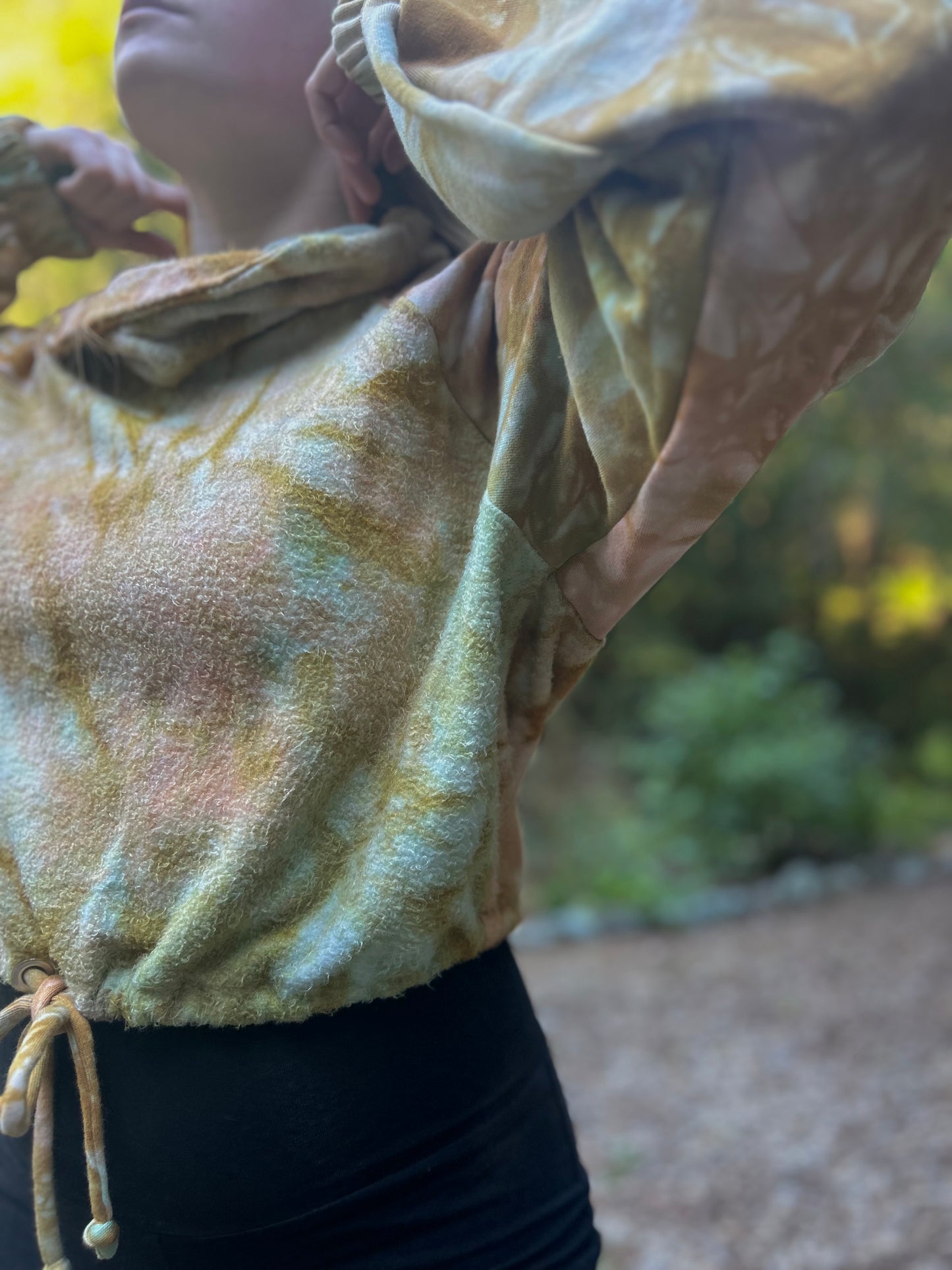Zena Cropped Pullover