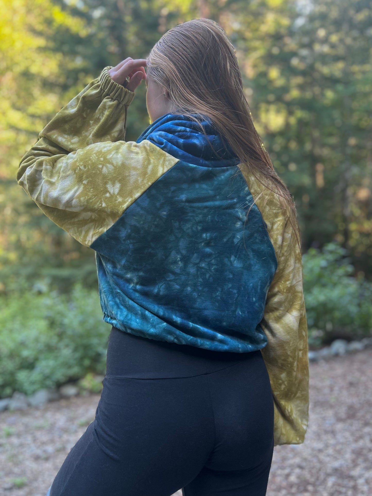 Zena Cropped Pullover