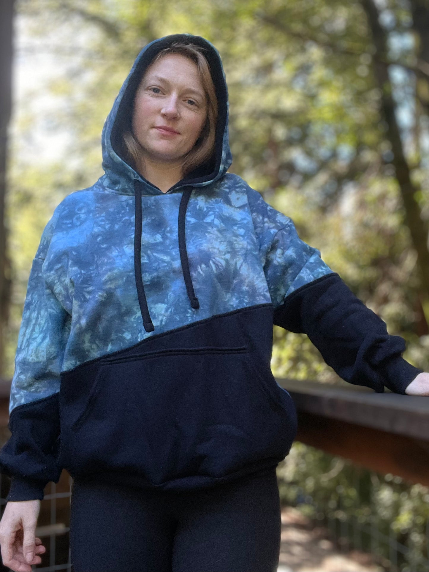Unisex Hoodie [𝕄]