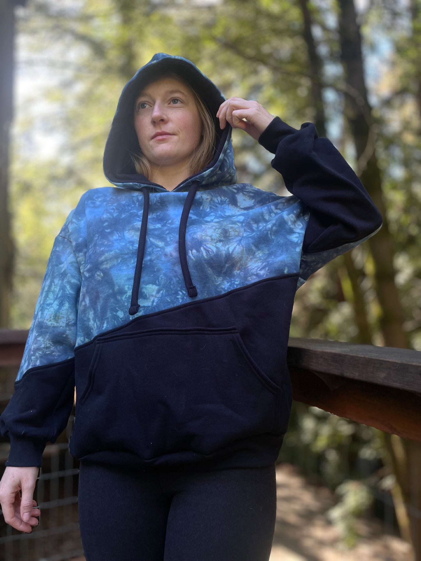 Unisex Hoodie [𝕄]