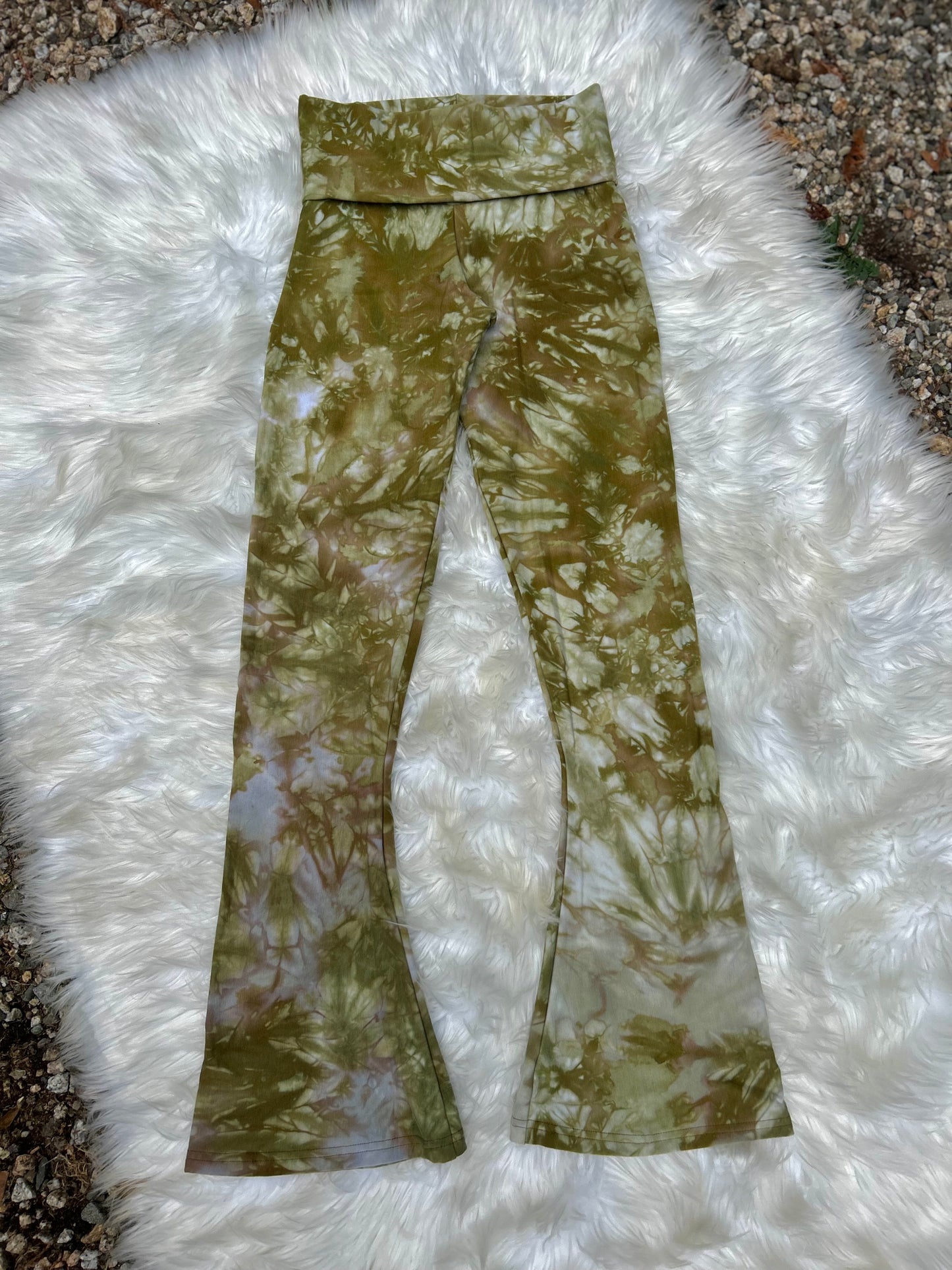 Essential Bootcut Leggings